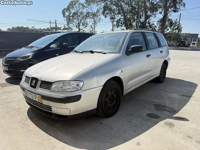 Cinza Usado 2000 Seat Cordoba Carrinha | € 2.250