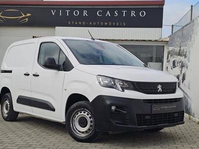 Branco Usado 2019 Peugeot Partner Premium Monovolume | € 11.990 (Preço justo)