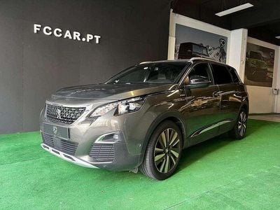 Usado Peugeot 5008 GT-line 130 HP (95 kW) 2019 Cinzento Monovolume