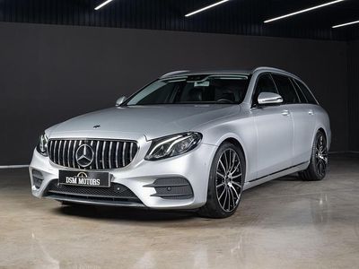 Cinza Usado 2018 Mercedes E220 Avantgarde Carrinha | € 24.000 (Preço justo)