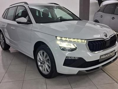 Branco Usado 2025 Skoda Kamiq SUV | € 21.990 (Preço elevado)