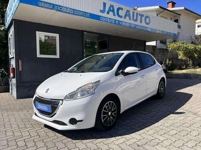 Usado Peugeot 208 68 HP (50 kW) 2014 Branco Citadino