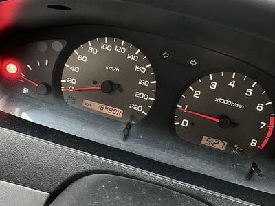 Usado 1999 Nissan Almera Sedan | € 1.500