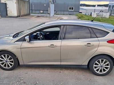 Cinzento Usado 2017 Ford Focus Citadino | € 11.000 (Bom preço)