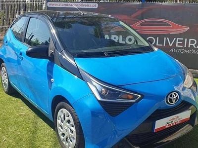 Usado Toyota Aygo X-play 72 HP (52 kW) 2020 Azul Citadino