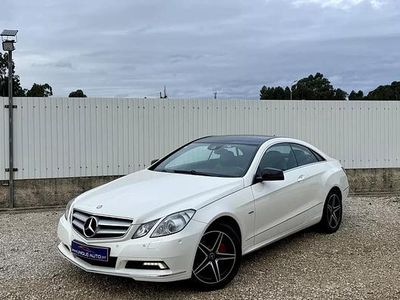 Branco pérola Usado 2010 Mercedes E250 Avantgarde Coupé | € 18.500 (Preço elevado)