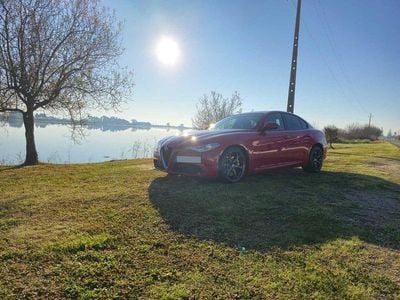 Usado 2020 Alfa Romeo Giulia Quadrifoglio Sedan | € 27.950 (Super Preço)