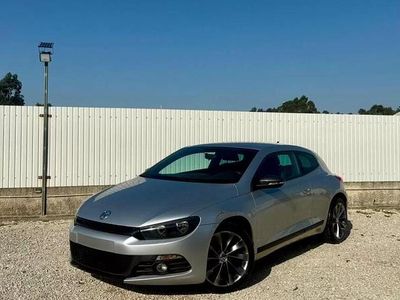 Usado VW Scirocco Sport 140 HP (102 kW) 2010 Cinza prata Coupé