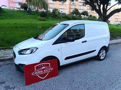 Usado Ford Transit 75 HP (55 kW) 2019 Branco Sedan