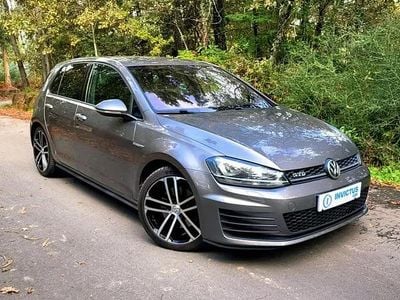 Cinzento prata metalizado Usado 2015 VW Golf GTD Sedan | € 16.990 (Bom preço)
