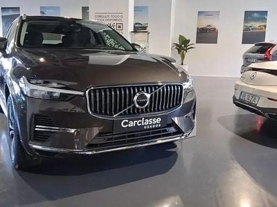 Usado Volvo XC60 Core 350 HP (257 kW) 2025 Cinzento SUV