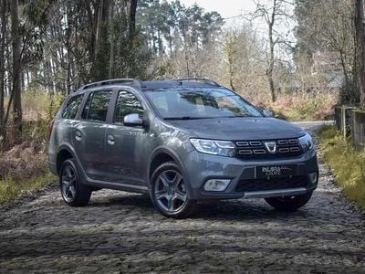 Usado Dacia Logan 90 HP (66 kW) 2017 Cinzento Carrinha