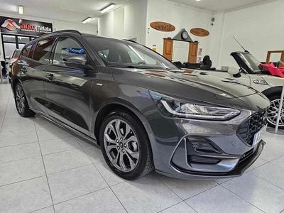 Usado Ford Focus 125 HP (91 kW) 2023 Cinzento Carrinha