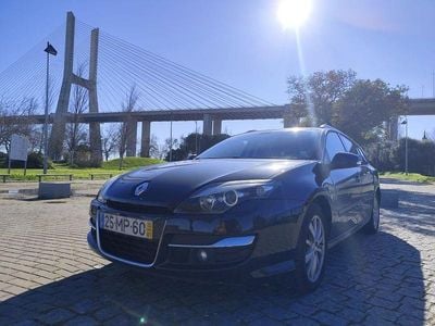 Usado 2012 Renault Laguna III Sedan | € 9.499 (Preço elevado)