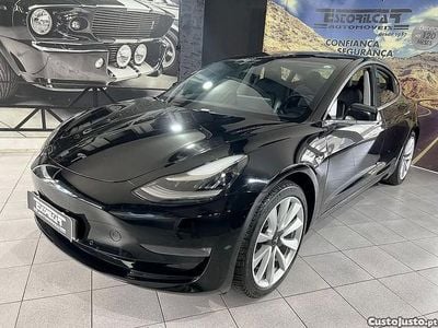 Preto Usado 2020 Tesla Model 3 Sedan | € 29.700 (Preço justo)