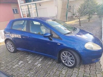 Usado 2005 Fiat Punto Sedan | € 3.900 (Preço elevado)