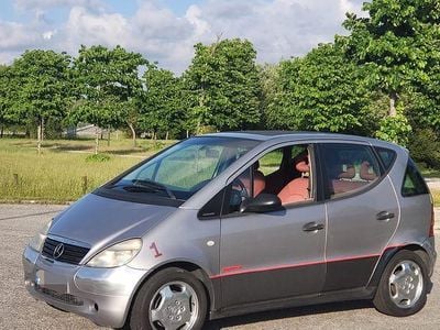 Usado 2000 Mercedes A160 Sedan | € 1.800
