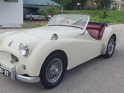 Usado Triumph TR3 102 HP (75 kW) 1957 Branco Cabrios