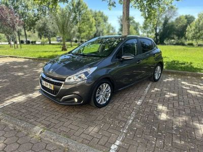 usado Peugeot 208 1.2 PureTech Signature