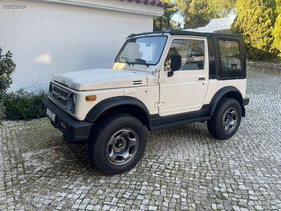 Suzuki Samurai