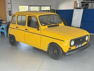 Amarelo Usado 1986 Renault R4 | € 5.490