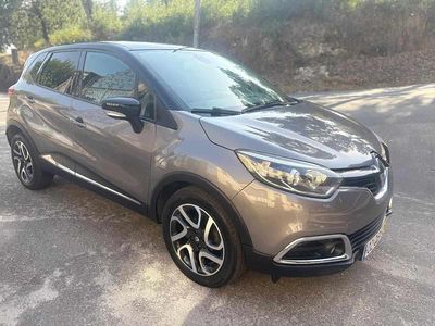 Cinzento Usado 2015 Renault Captur SUV | € 11.750 (Preço justo)