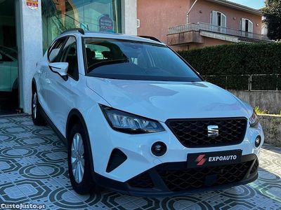Branco Usado 2023 Seat Arona Style SUV | € 16.500 (Preço justo)