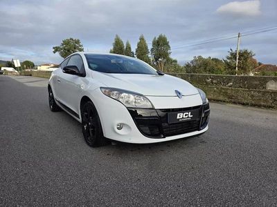Branco Usado 2011 Renault Mégane Coupé Dynamique Coupé | € 8.990