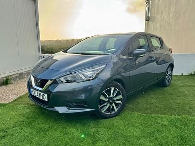 Usado Nissan Micra Acenta 70 HP (51 kW) 2018 Cinza Citadino