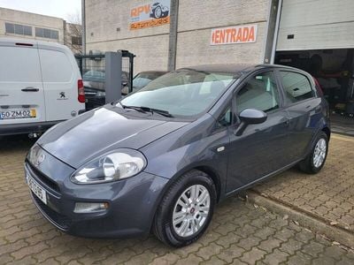 Cinza Usado 2017 Fiat Punto Easy Citadino | € 10.900 (Caro)