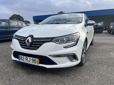Branco Usado 2016 Renault Mégane GT Line GT-Line | € 12.500 (Preço justo)