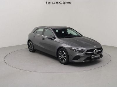 Usado Mercedes A180 Advanced 116 HP (85 kW) 2024 Cinza Sedan
