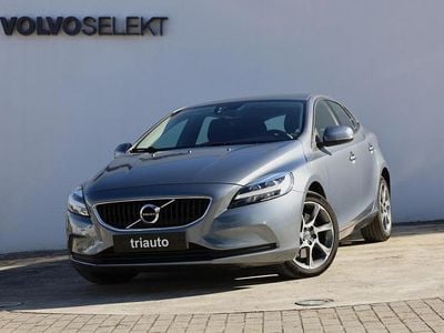 Cinzento Usado 2018 Volvo V40 Plus Carrinha | € 19.700 (Preço justo)