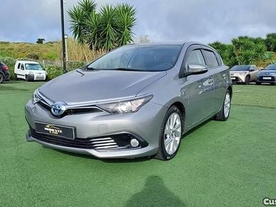 Cinza Usado 2016 Toyota Auris Hybrid Sport Citadino | € 16.000