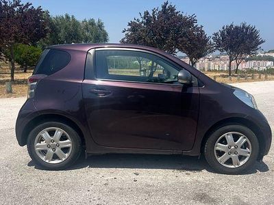 Toyota iQ