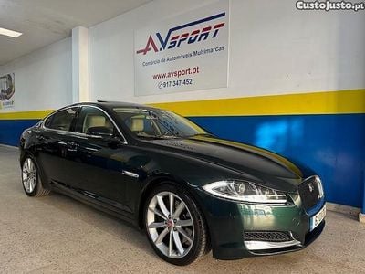 Usado Jaguar XF Portfolio 275 HP (202 kW) 2014 Verde Sedan