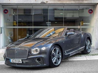 Usado Bentley Continental 550 HP (404 kW) 2020 Cinzento