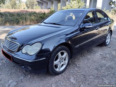 Mercedes C200