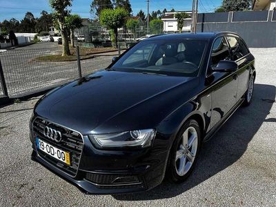 Azul Usado 2013 Audi A4 S-Line Carrinha | € 15.750 (Caro)