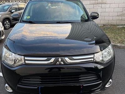 Preto Usado 2014 Mitsubishi Outlander P-HEV Comfort Edition SUV | € 14.900