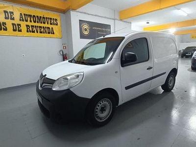 Usado Renault Kangoo Business 75 HP (55 kW) 2019 Branco Sedan