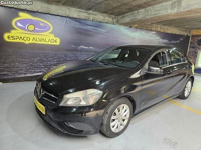 Usado Mercedes A160 90 HP (66 kW) 2014 Preto Citadino
