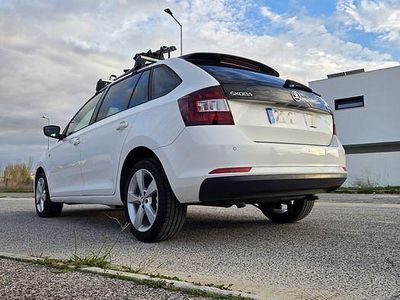 Usado 2014 Skoda Rapid Elegance Sedan | € 9.000