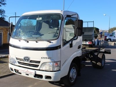 usado Toyota Dyna M35.25 CAB/SIMPLES // 144 CV