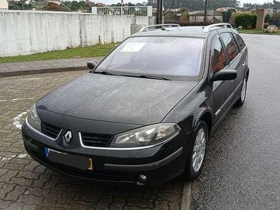 Usado 2006 Renault Laguna II Sedan | € 3.000
