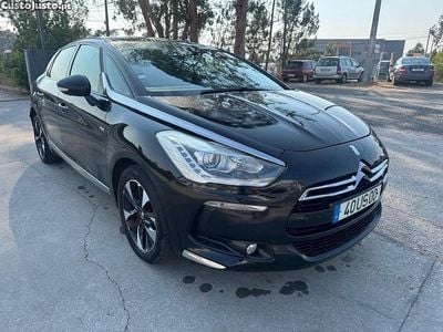 Preto Usado 2018 Citroën DS5 Citadino | € 8.249