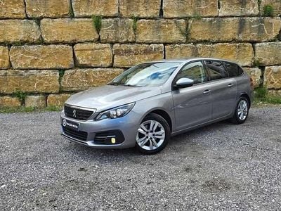 Usado Peugeot 308 SW 100 HP (73 kW) 2018 Cinzento Carrinha