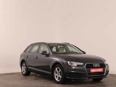 Cinzento Usado 2017 Audi A4 Carrinha | € 28.499