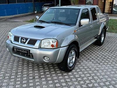 Usado Nissan Navara 133 HP (97 kW) 2004 Cinzento Pickup