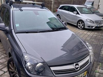 Usado Opel Astra Cosmo 125 HP (91 kW) 2010 Sedan